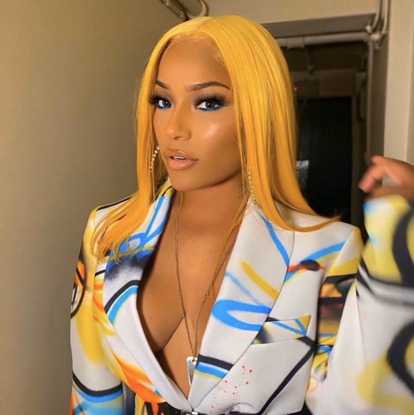 iservetheface's tweet photo. Makeup by me on @stefflondon using 
@fentybeauty #FLYPENCIL in ‘Lady Lagoon’ and #profilter concealer 300 with ‘banana’ to set 😻🔥 BOMB 💣 https://t.co/0wTnLrTfTH