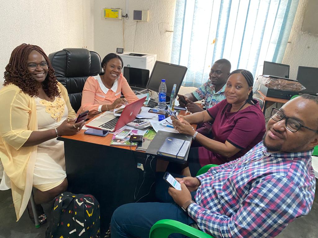 InnovativeLagos's tweet image. Logistic Work Group team at NPHCDA Zonal Cold Store conducting eVMA assessment.
#vaccinationiskey
#vaccineaccountability
#coldchainmaintenance
@WHONigeria 
@proactiveswz 
@Dronyibe 
@DrClementPeter 
@CWarigon 
@laradeyemi 
@WHOAFRO