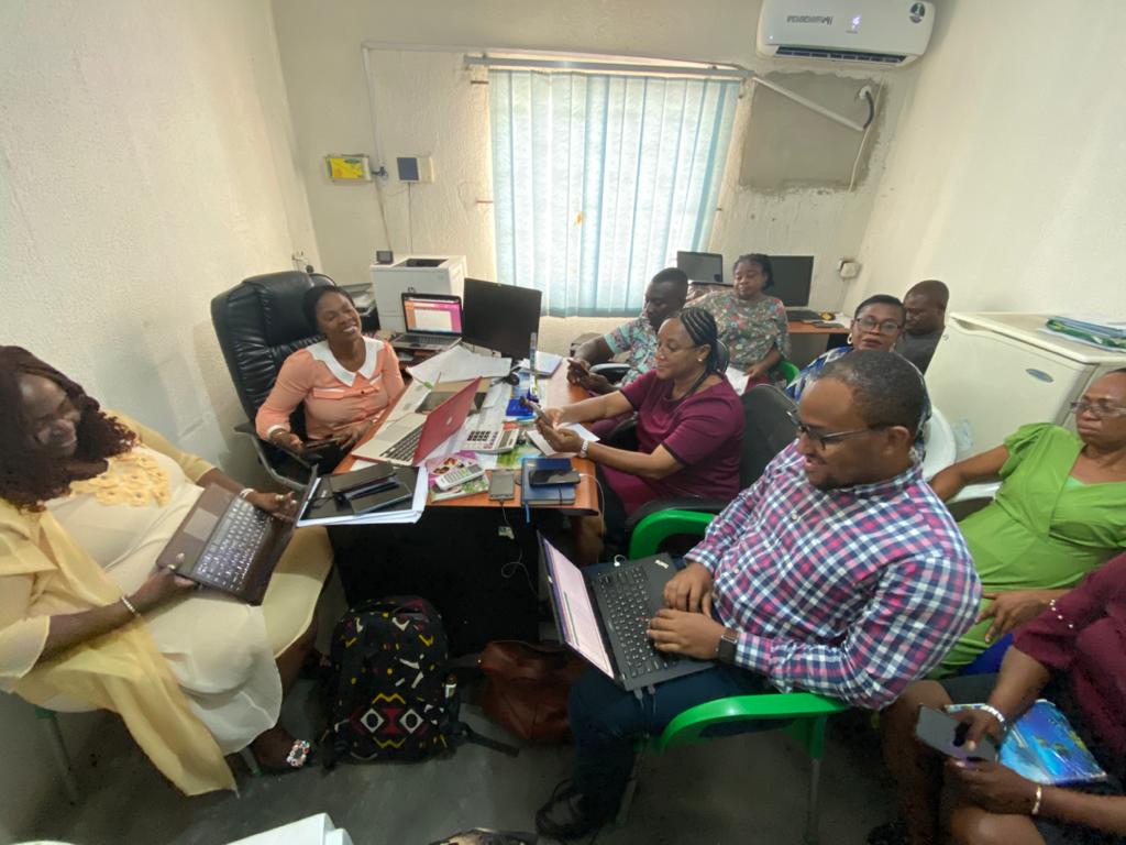 InnovativeLagos's tweet image. Logistic Work Group team at NPHCDA Zonal Cold Store conducting eVMA assessment.
#vaccinationiskey
#vaccineaccountability
#coldchainmaintenance
@WHONigeria 
@proactiveswz 
@Dronyibe 
@DrClementPeter 
@CWarigon 
@laradeyemi 
@WHOAFRO