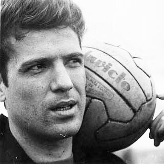 Hoy hace 18 años que nos dejó Ramón tras varios años de lucha contra el cáncer.  Su legado y sus valores como deportista y ser humano siguen presentes en su Fundación. Y desde esta sigue ayudando a los más vulnerables, los niñ<a href="/s/">『S』</a>. #TuTambiénPuedes #DestinoChad #ChildrenCare