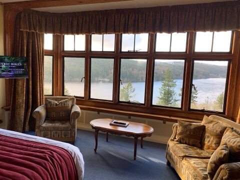 Darren Sharp (@daztweet) on Twitter photo <a href="/LakeVyrnwyHotel/">Lake Vyrnwy Hotel</a> ..when they said our room had a lake view, boy they weren’t kidding...💥 <a href="/LakeVyrnwyHotel/">Lake Vyrnwy Hotel</a> ..when they said our room had a lake view, boy they weren’t kidding...💥