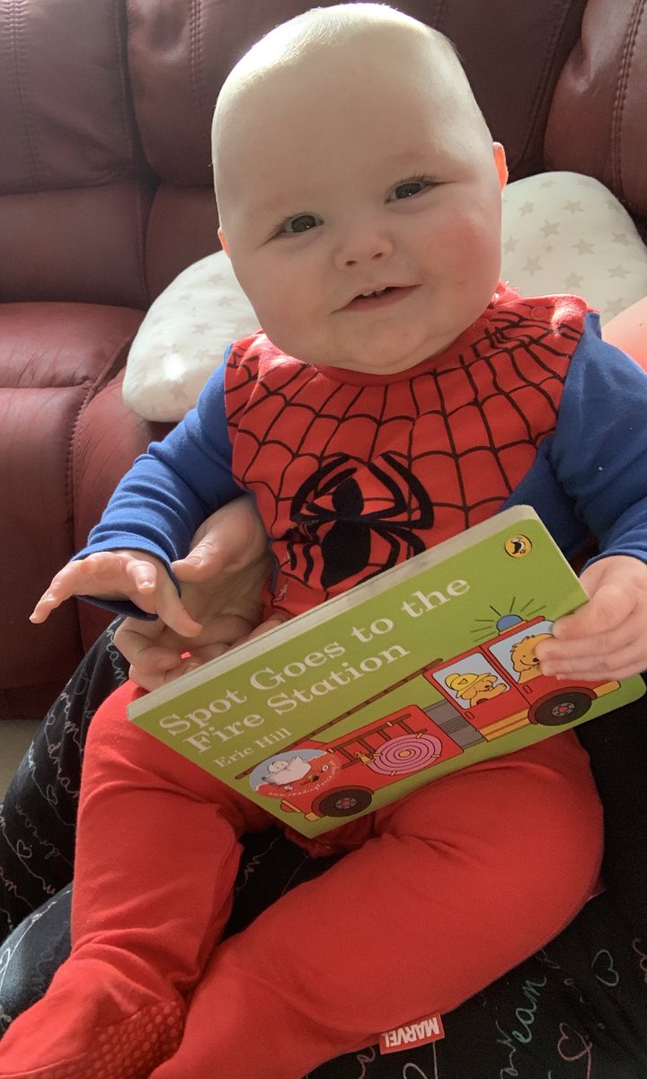 VLegalAssassin's tweet photo. Thank you @ReadingForce for your the lovely book, this one has really enjoyed reading it today with mummy and we’ve had lots of smiles! #readingforce #navy #forcesfamilies #happybaby https://t.co/4YG1ofC1xE