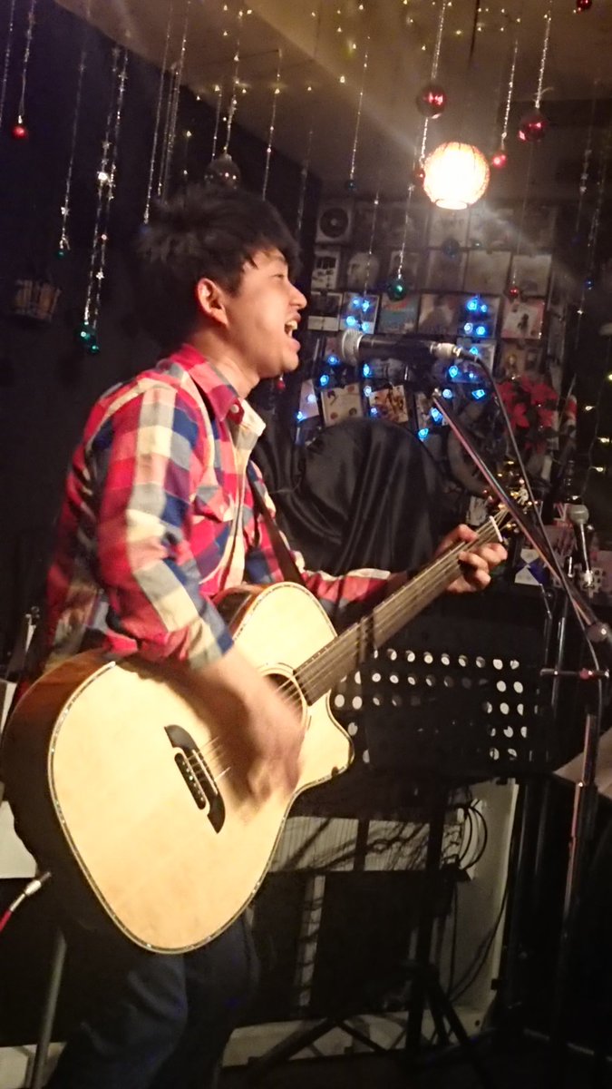 akio103k's tweet photo. Mellowのライブ、その1。
雨音さん。
若杉優さん。 https://t.co/5fUYiltY1t