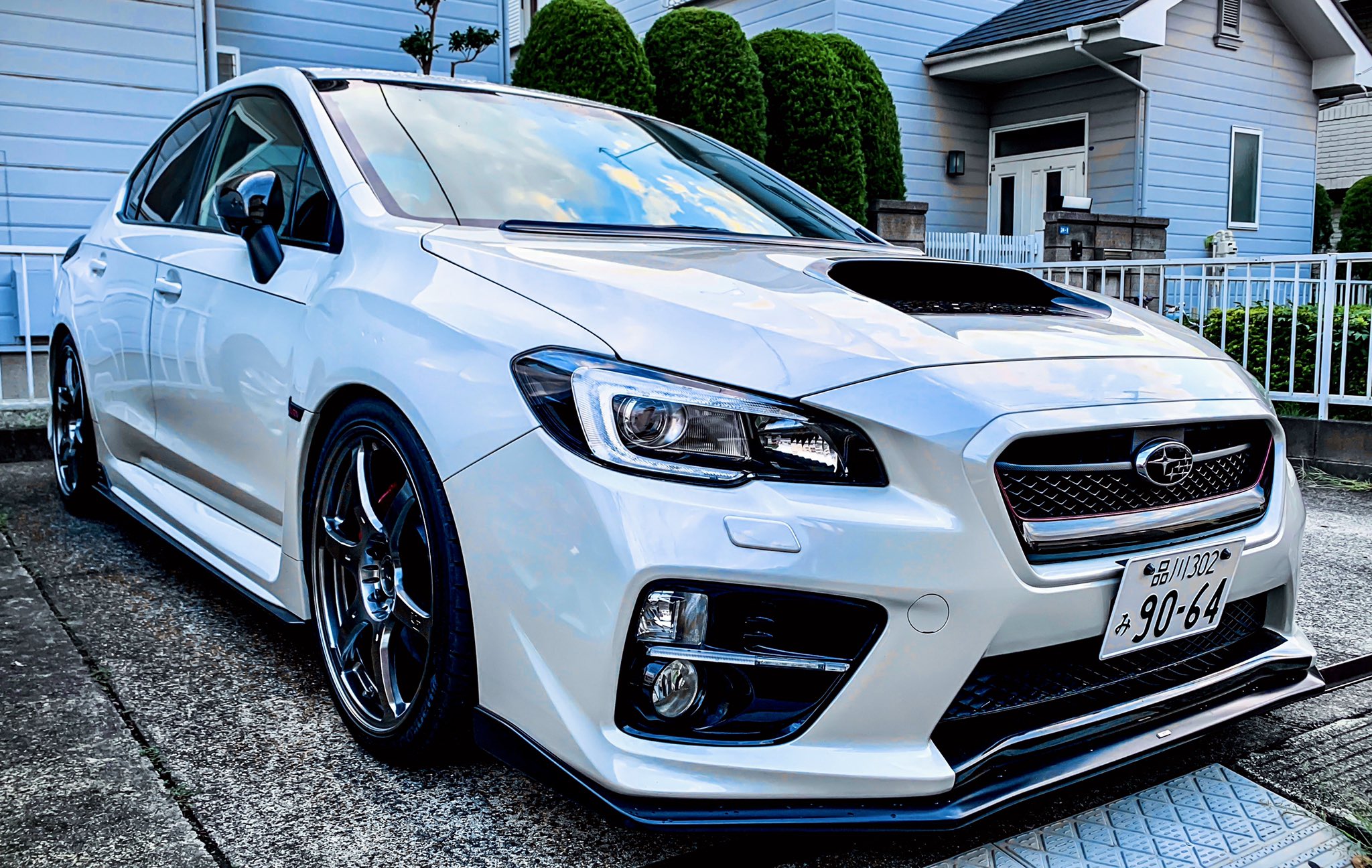 Nao M En Twitter 全日本白の車はかっこいい選手権 クルマとパンツは白が至高 T Co Wufgwhexh9 Twitter