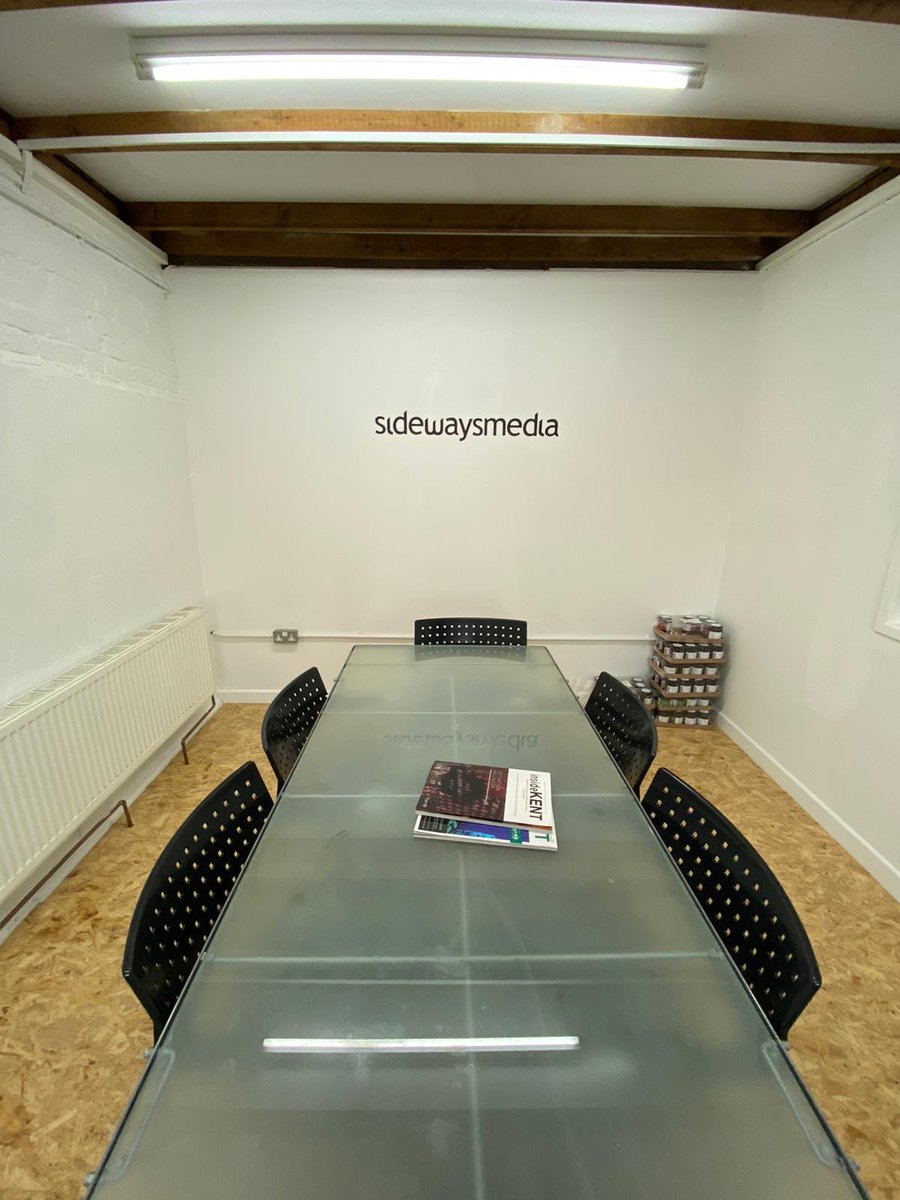 lotusdigiprint's tweet image. Wall/door vinyls printed, cut and applied for @hellosideways last week. #Ashford #Kent #Print #Design #Media