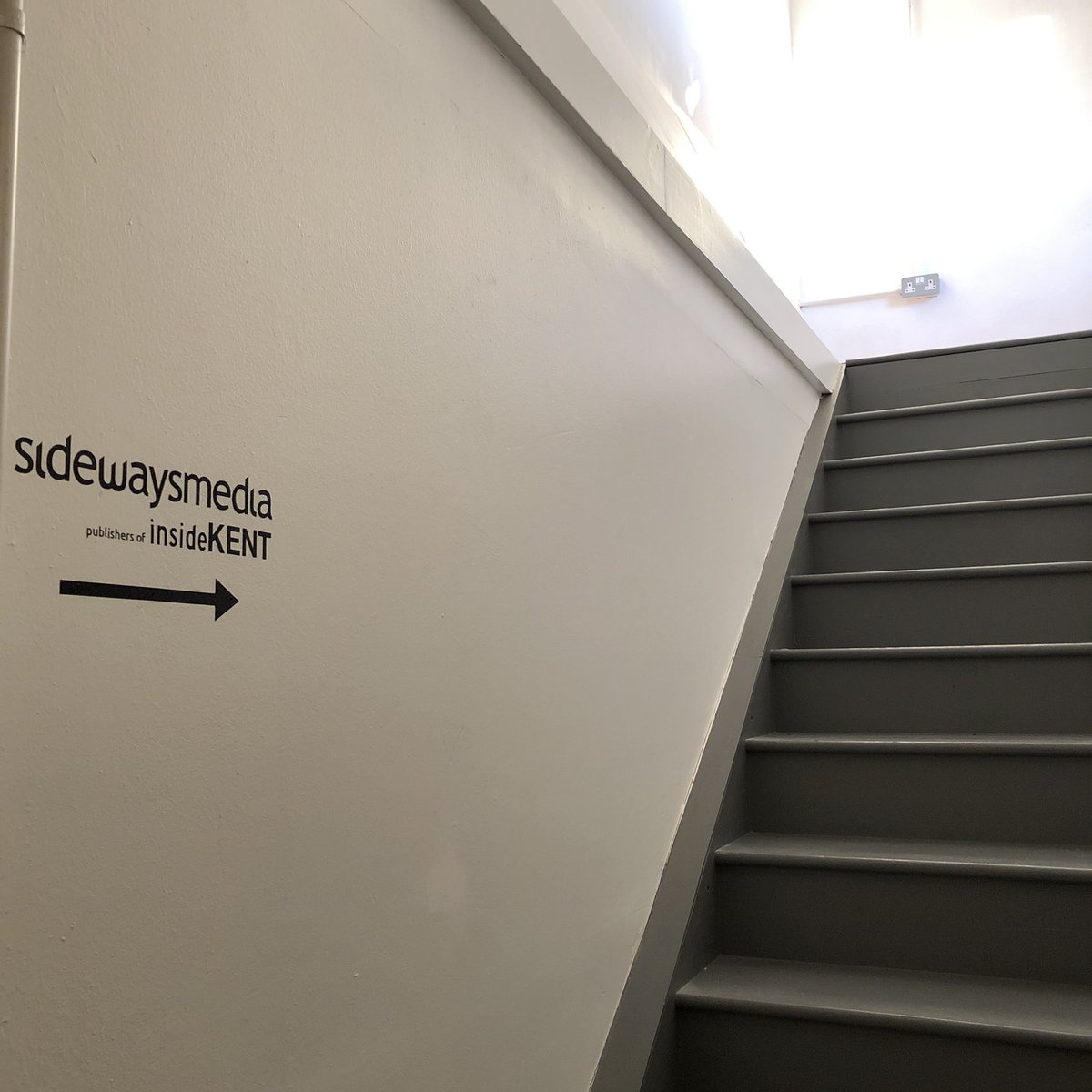 lotusdigiprint's tweet image. Wall/door vinyls printed, cut and applied for @hellosideways last week. #Ashford #Kent #Print #Design #Media