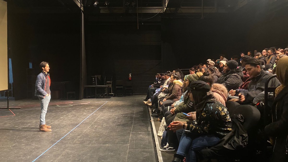 JChaseSanchez's tweet photo. Director/Producer Joel Fendelman recently at the screening of @ManOnFireFilm at @LehmanCollege https://t.co/6cExg1mAoT