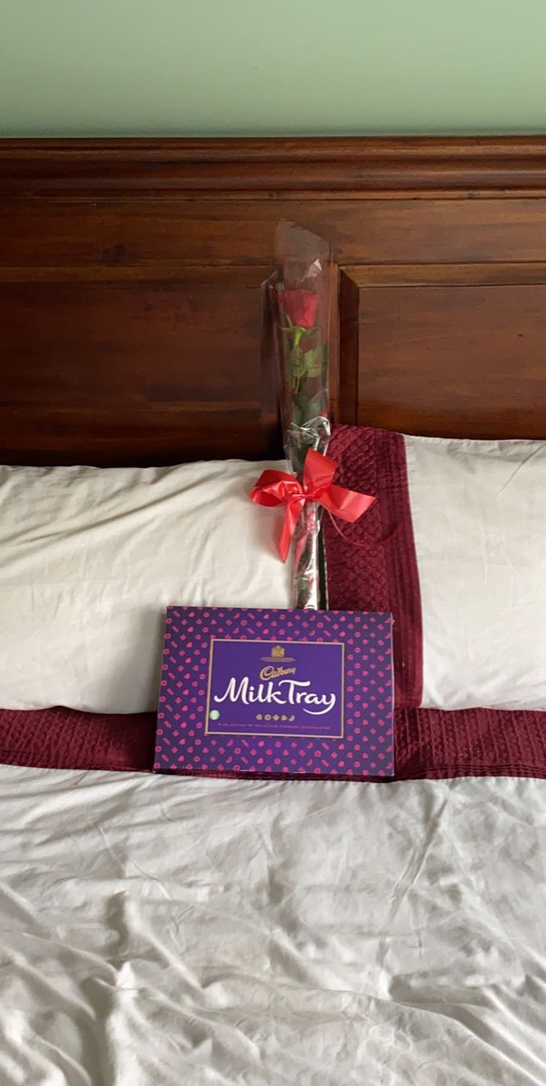 ScottShinee's tweet photo. My mams gone away for the weekend and she leaves this on my bed, I feel like even more of a loner now hahahaha https://t.co/nE6Vkbx1zO
