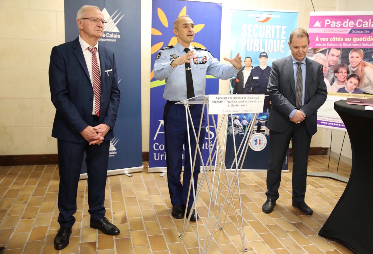 Ce jeudi 13 février, la convention de partenariat avec <a href="/PoliceNat62/">Police Nationale 62</a> et <a href="/Gendarmerie/">Gendarmerie nationale</a> a été signée pour poursuivre notre travail de prise en charge des victimes. Cela concerne un poste d’assistante sociale d’Etat. ➡️ youtu.be/pZ5xekD4kLY