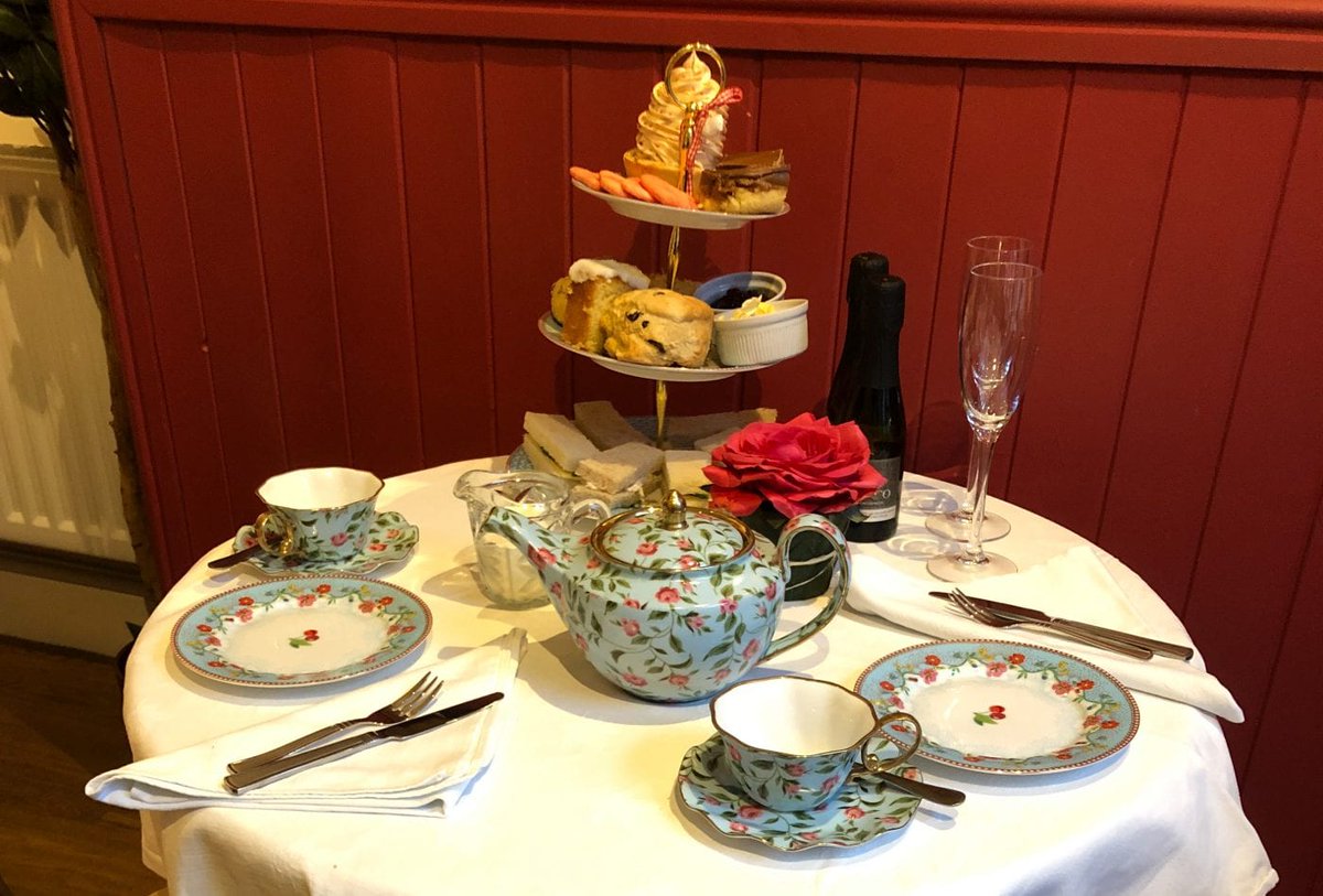 Treat Mum to a home-made afternoon tea at Stray's this Mother's Day.

Enjoy a selection of home-made finger sandwiches, home-made fruit scones with jam and clotted cream, selection of Stray’s cake favourites and pot of English breakfast or Earl  #afternoo strays.coffee/event/mothers-…