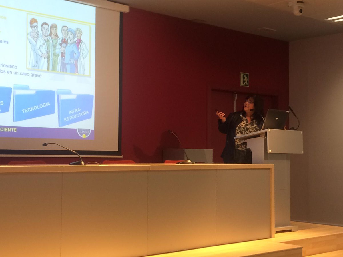 Continuem amb la Taula 2 amb la presentació en aquest cas de la Maria José Bueno "Recomanacions per l'anàlisi de casos". #IJornadaACSP #ACSP #Seguretatdelspacients #Barcelona <a href="/COIBarcelona/">Col·legi d'Infermeres i Infermers de BCN (COIB)</a>