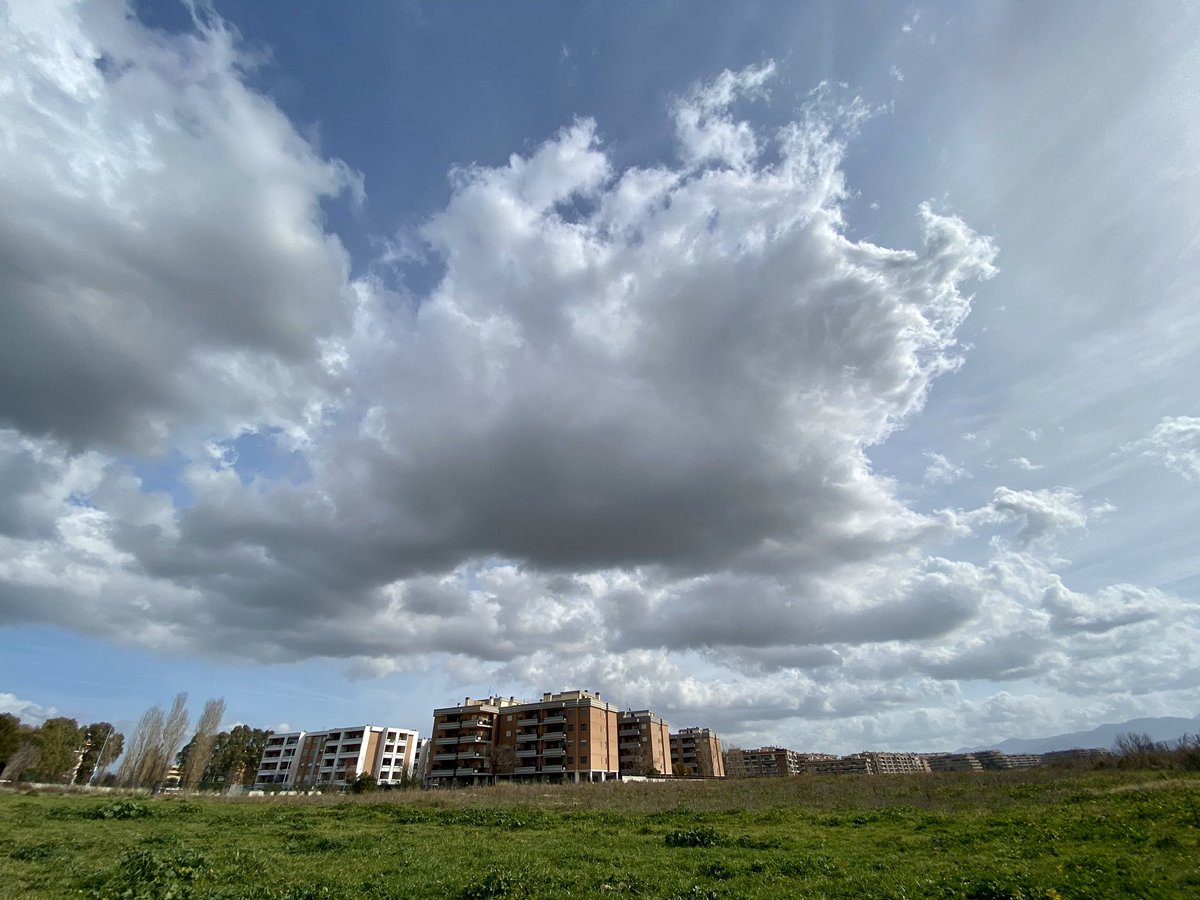 emcerruto's tweet photo. “2020, Roma | Ponte di Nona | Urban Clouds”. Eh, niente... #iPhone11 #wideangle #widecamera #apple #todayatapple #life #Cloud #urbanstile https://t.co/zdTbCvLaxr