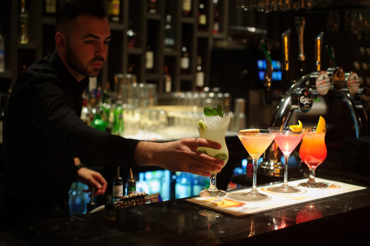 CosmoManchester's tweet image. Because it's very nearly the weekend...! #Manchester #MCR #cocktails #ThursdayThoughts