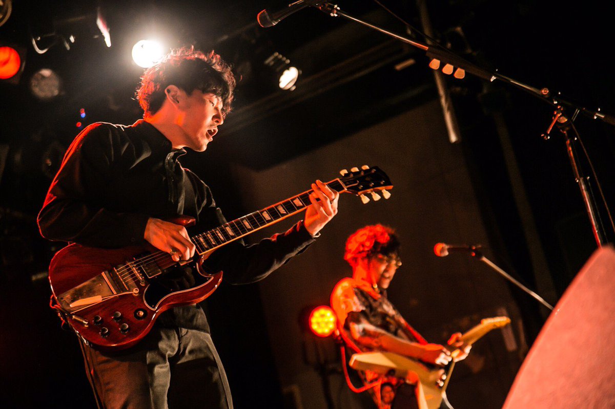 UNUBORE_OSAKA's tweet photo. 🖼UNUBORE写真館❹🖼
最後はこの方❗️
ギブソンのSGがこれほど似合う人は日本に1人❗️💥
色気のある歌声に皆がメロメロ🥀
我らのボーカル、ゆっけ❗️😈

#UNUBORE
#Musicinvader
#ギター

撮影者_ポチりさ
@69_SKATER2 https://t.co/3146cMUnvR