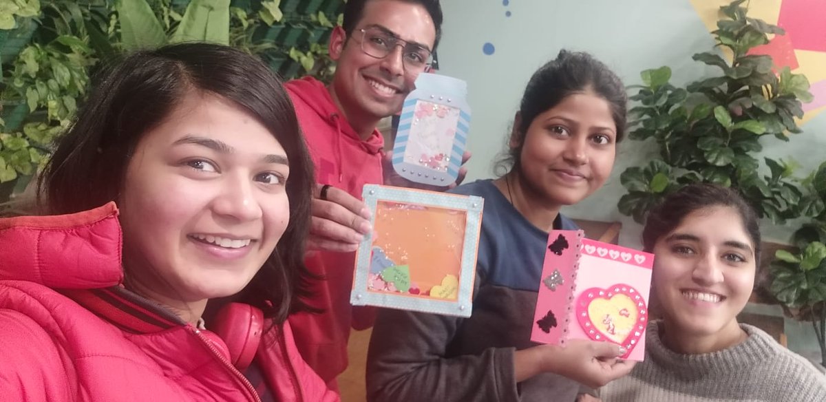 innov8cowork's tweet photo. With Valentine’s Day just around the corner, we conducted a super engaging DIY workshop across all our Gurugram centers where our co-workers made beautiful cards for their loved ones.
#Innov8Coworking #LifeAtInnov8 #RevolutioniseWork #ValentinesDaySpecial https://t.co/ftiIV5pAoH