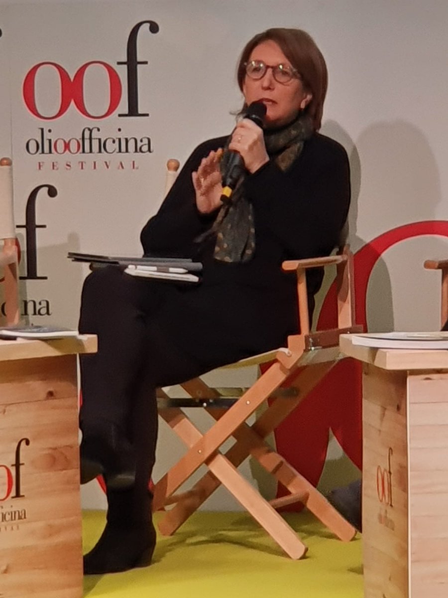 OlioGardaDop's tweet photo. Alcune foto del convegno di sabato 8 febbraio ad @OlioOfficina Festival dove è intervenuta la nostra Presidente Laura Turri sul tema del turismo dell'olio riportando l'esperienza del Lago di Garda.
#oliogardadop #lagodigarda #turismo #enoturismo #gastronomia https://t.co/Blj1arRvRo