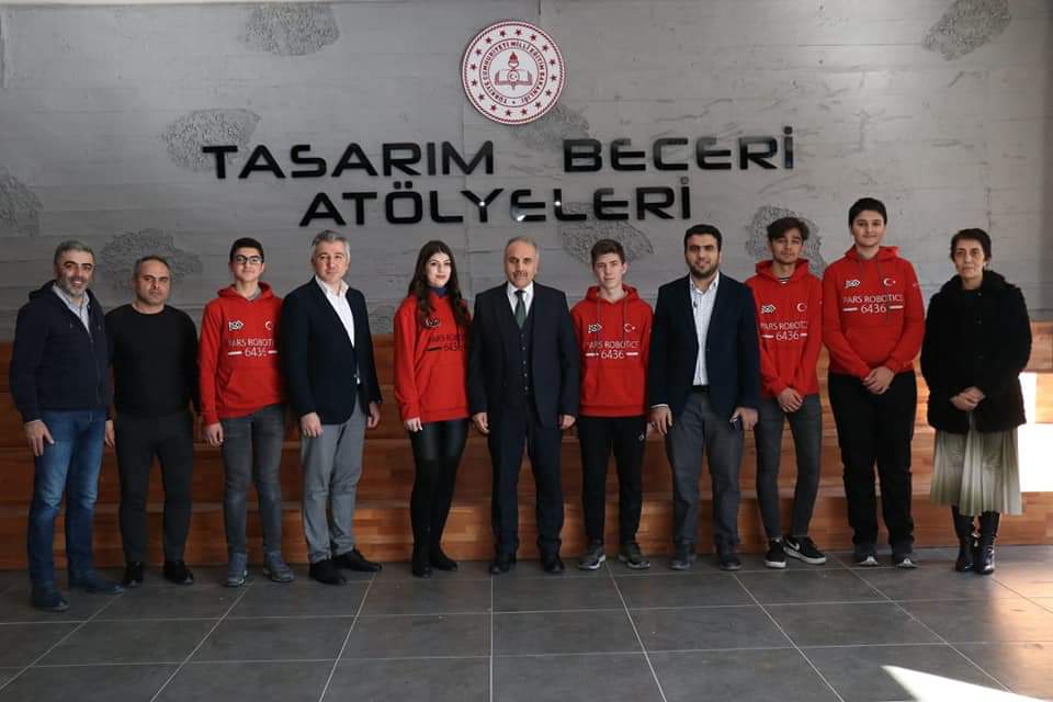 basaksehir milli egitim mudurlugu twitterren borsa istanbul basaksehir mesleki ve teknik anadolu lisesi bistb mtal tasarim beceri atolyelerini ve robotik ekibin hazirlik calismalarini ilce milli egitim mudurumuz ramazan yilmaz yerinde inceledi