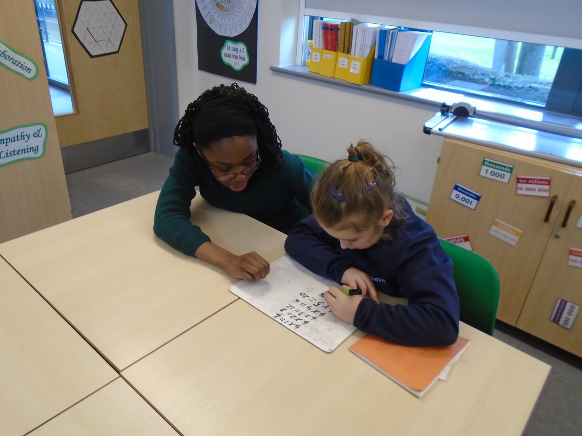 AbbotsHill's tweet image. Maths surgery was busy this morning with many pupils from Years 3-6 dropping in to ask our Year 6 Maths Ambassadors for some mathematical help. #Teamwork #AProblemShared