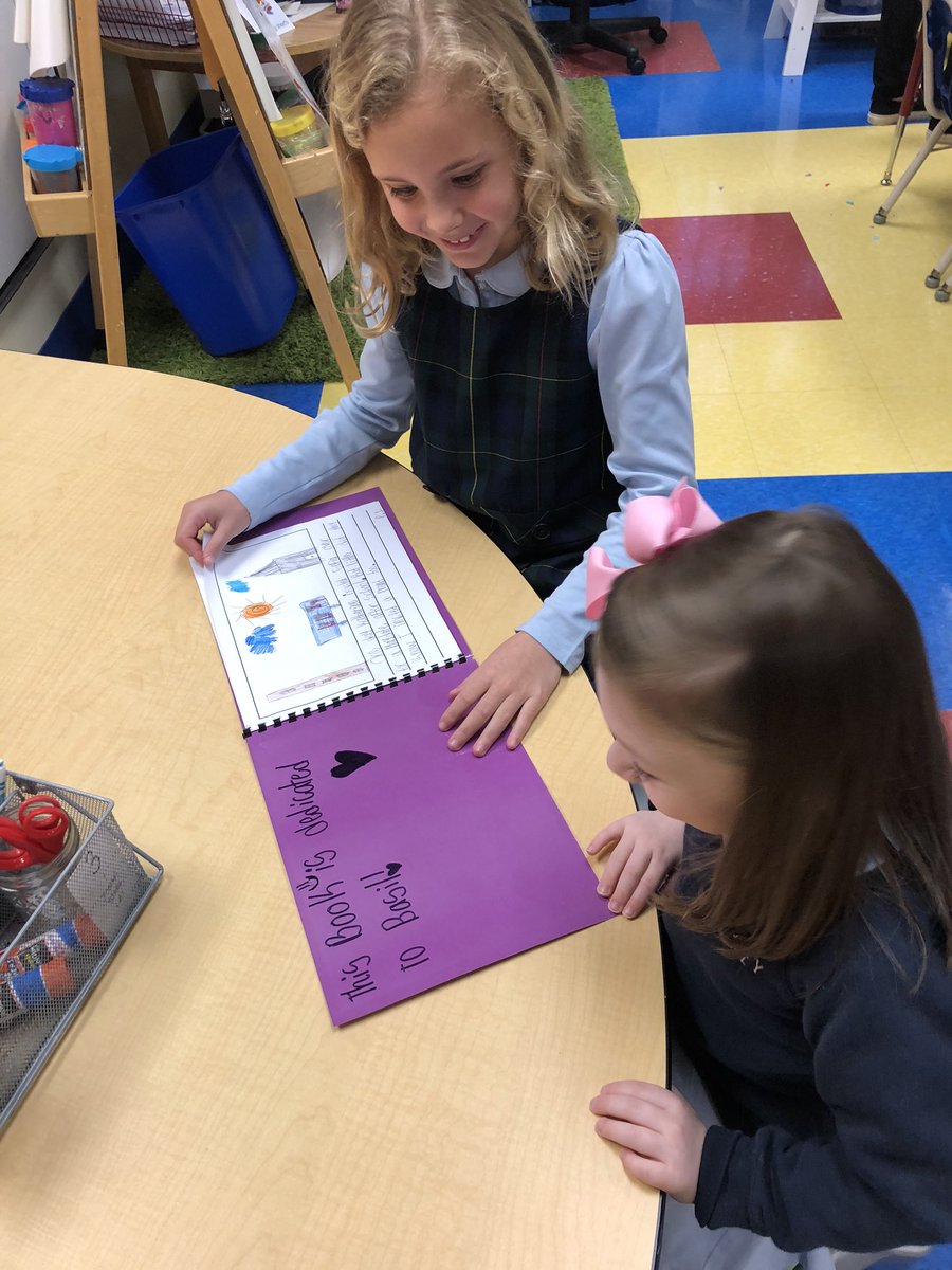 We ❤️ sharing our picture books with our buddies today! #trinitylearns
