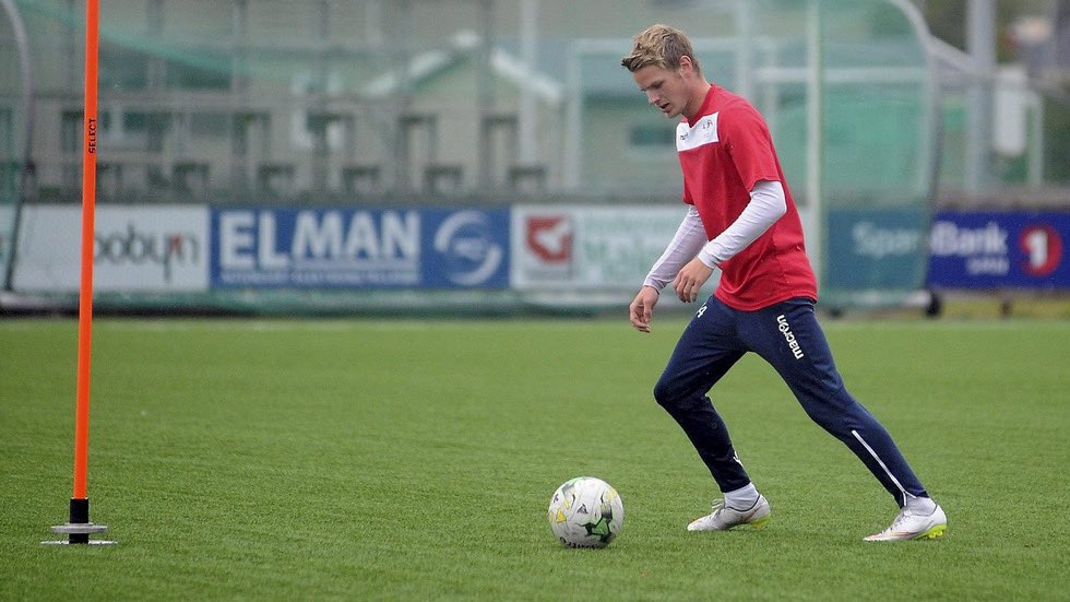 Erik Skeie har lenge lengtet hjem til Ytre Namdal, og nå er han offisielt Rørvikspiller🔴🔴