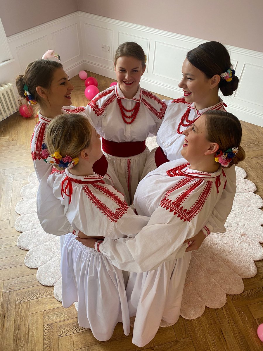 OrletaLondon's tweet photo. Happy #GalentinesDay from us Orleta girls!!! Celebrating #womance all over the world!!! #Orleta #HereComeTheGirls #Ladies https://t.co/jkJ5SeNpHA