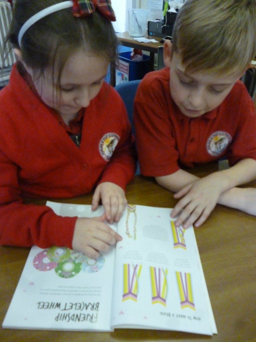 Overleighschool's tweet photo. Reading instructions and recipes!
#imperativeverbs #subheading #bossy https://t.co/tgO1AEBJ44