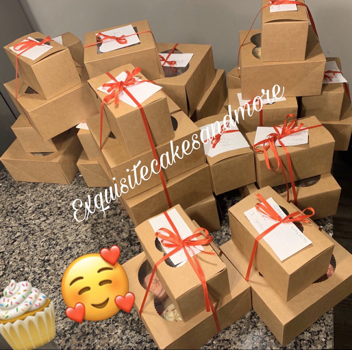 Orders are ready for pick up ❤️

#Raleighbaking #Raleighbakers #ValentineSale #cupcakes #strawberries #chocolatecoveredstrawberries