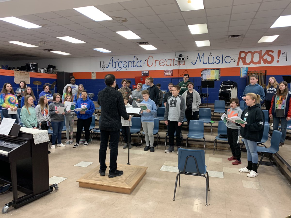 AOHSMusic's tweet photo. Dr. Frank Gallo from Parkland College worked with the Middle School Choirs on some of their IESA Organizational Contest music https://t.co/Yk8TNTU3dX