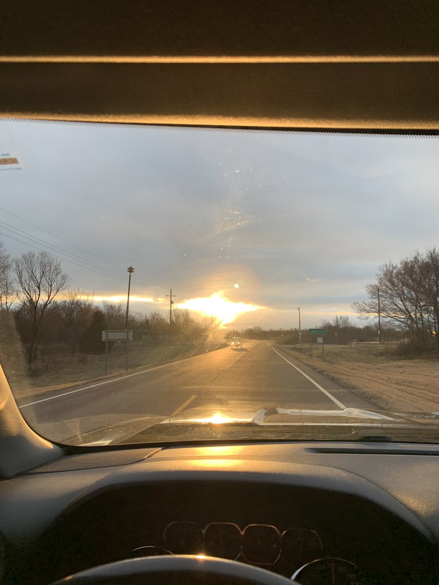 loganrob23's tweet photo. God sure hits you right between the eyes sometimes!! https://t.co/Xljm75QNVu