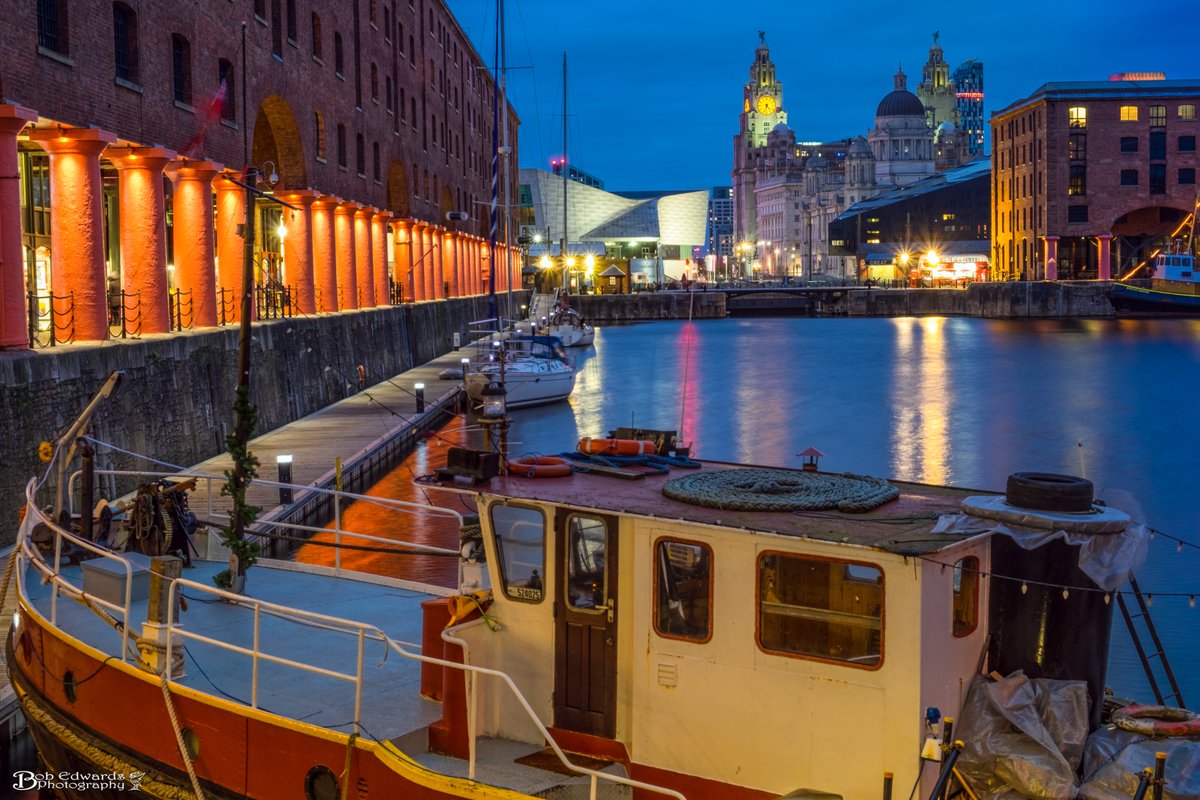 Modern day photographs of beautiful Liverpool..
pictureliverpoolphotography.co.uk