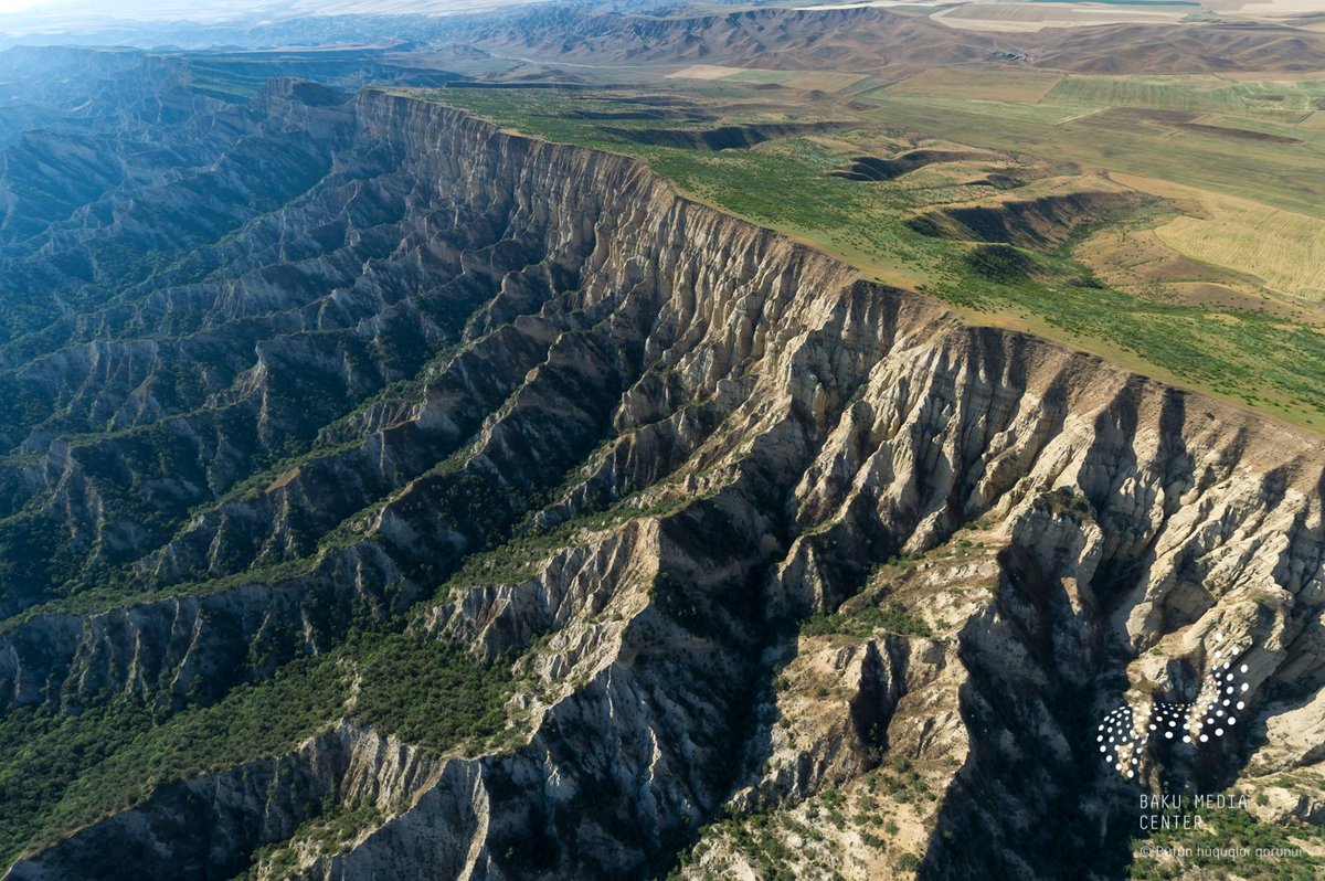 ¿Es #Salta en #Argentina? No, este es el paisaje de #Mingachevir en #Azerbaiyán. ¡Se ve #increíble!😮 #descubreazerbaiyan #visitazerbaijan #discovernewplaces #viajar