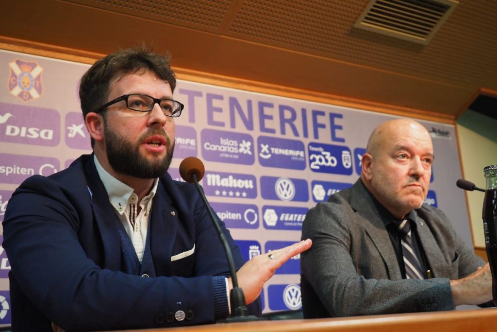 El último servicio de Víctor Moreno: medio millón más de tope salarial

radiomarcatenerife.com/?p=126240