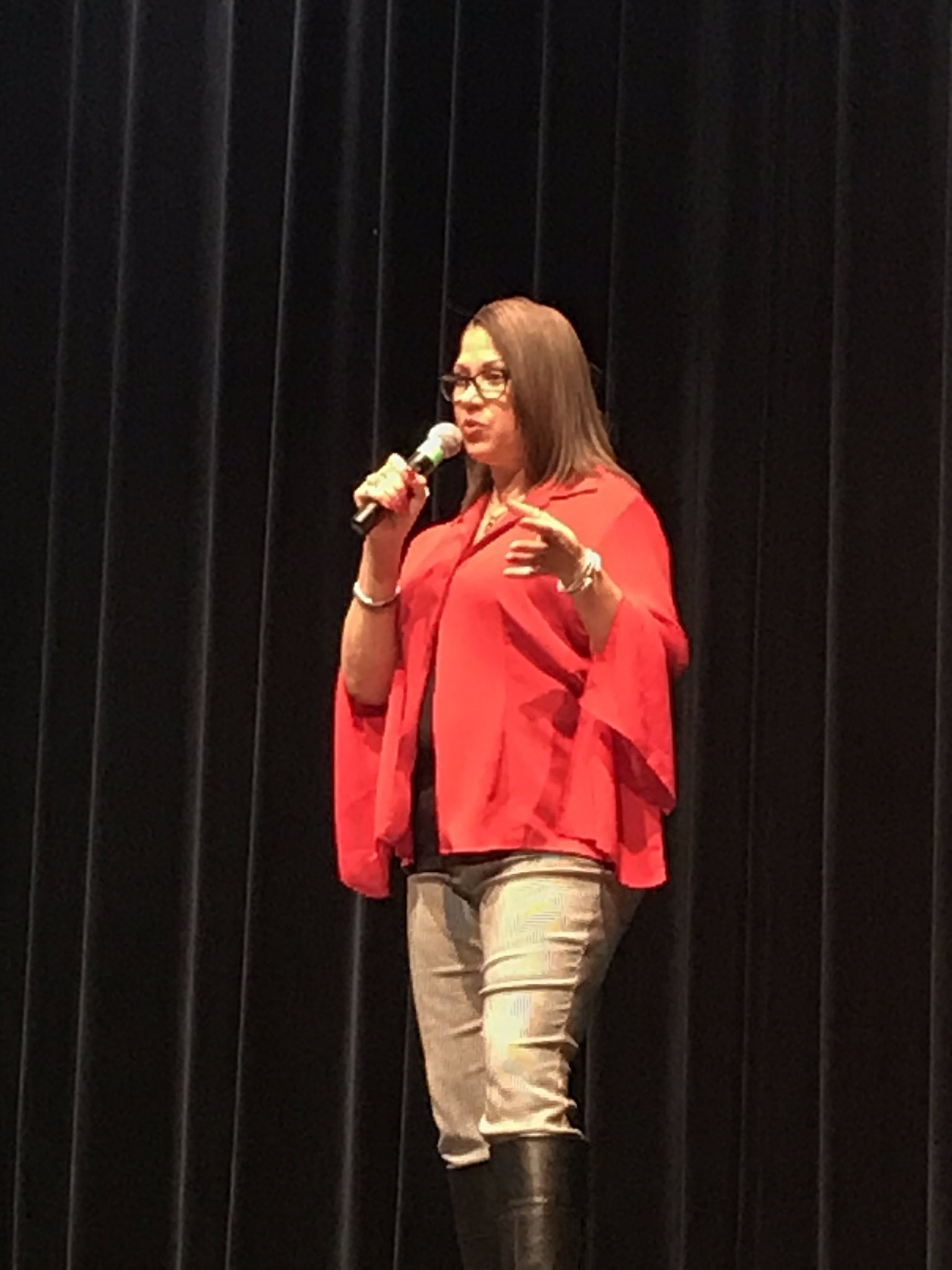 PCSDVikings on X: Sherry Carter-Strothers from BET Video Soul and BET on  Jazz challenges @VikeNation to make connections and advocate for each  child. vikingdiff @VikingDiff @PCSDViking t.coHK47Ms4jwK  X
