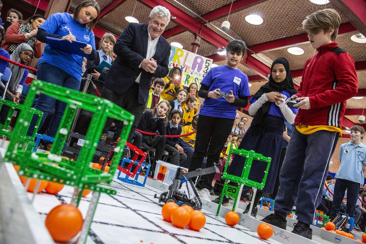 Bob_Savage1's tweet photo. There was such a great atmosphere at the #DELLCITVEX IQ finals yesterday @CIT_ie. The excitement of 600 primary school students bringing their robots to life was incredible. Well done to everyone involved, particularly the teachers for getting their students involved. https://t.co/ofQoIDoW0W