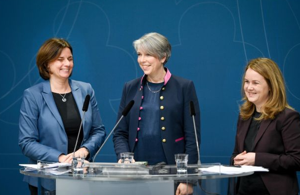SaraJohansson's tweet photo. Helena Jonsson utreder fossiloberoende jordbruk
https://t.co/YGKq3L5IEX https://t.co/3rT6pCUrgo