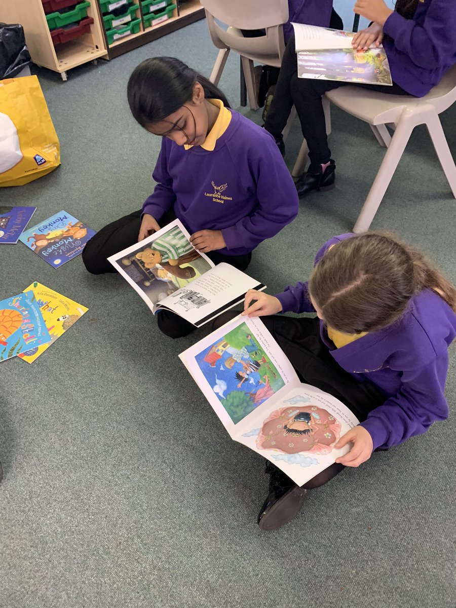 Sharing more picture books in Beech today #sharingastory @HeadLHS @MrsMakinsonLHS @LHS_Watford