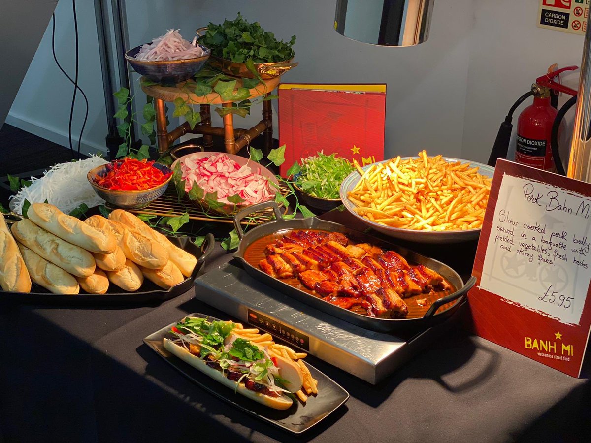 Exchanges_Food's tweet image. Delicious Vietnamese #streetfood today #banhmi #porkbelly