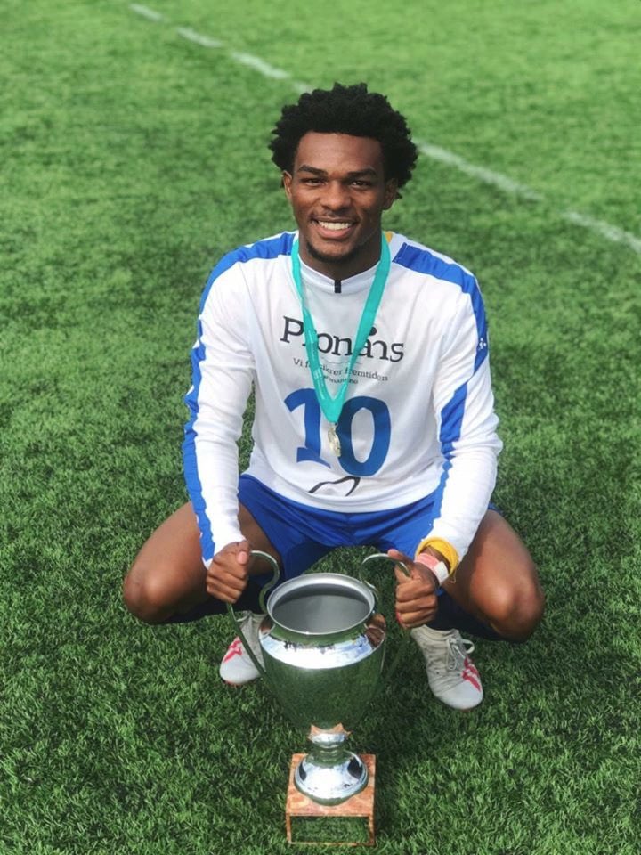 Renan Azevedo er 20 år og kommer fra Brasil. Hurtig angrepsspiller som skal skape hodepine for mange lag🔴