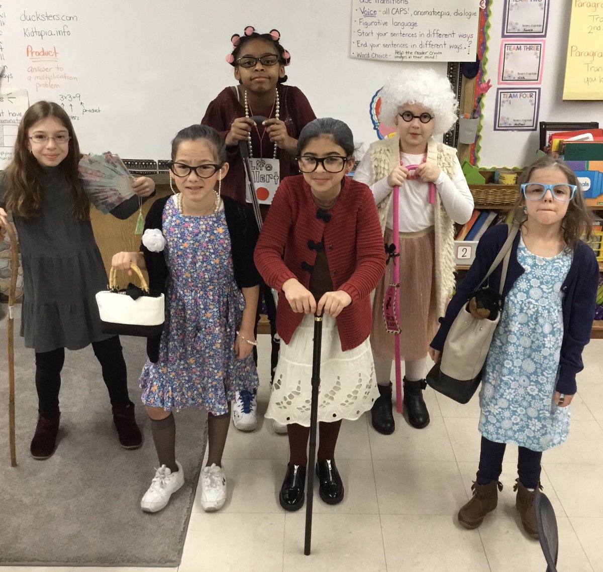 M_Lewert's tweet image. Third grade has taken its toll on these ladies! 👵🏼. Happy 100th Day! @joanne_shafer @WdbgSchools