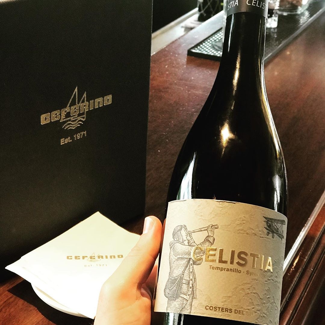 📍<a href="/HotelCeferino/">Restaurant Ceferino</a>
.
📷#Repost de Cristian <a href="/VINCELONA1/">VINCELONA</a> 🔝via Instagram
.
Un placer tener nuestro #costersdelsegre de #costersdelsio en un sitio emblemático de #vilanovailageltru como @hotelceferino. Muchas gracias a Jonatan por su buena selección y dedicación.  #sumiller #wine