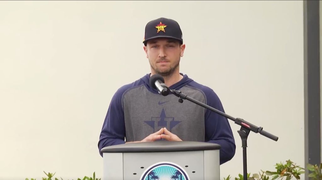 643Network's tweet photo. 🚨#ALMOMENTO🚨

@LosAstros se disculpan públicamente por el robo de señas.

🗣”Lamento mucho las elecciones que hicimos mis compañeros y yo", Alex Bregman. 

 🗣”Toda la organización se siente mal por lo que sucedió en 2017", José Altuve.

#Team643 https://t.co/rgawBHI8nH