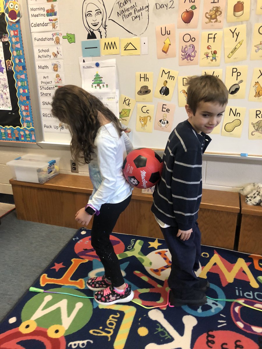 Kinders are great at working together to achieve a goal! Look at that cooperation! @jmreedell <a href="/MrsMurphy_Tatem/">Alison Murphy</a> #tatemtigerpride #CARES #cooperation