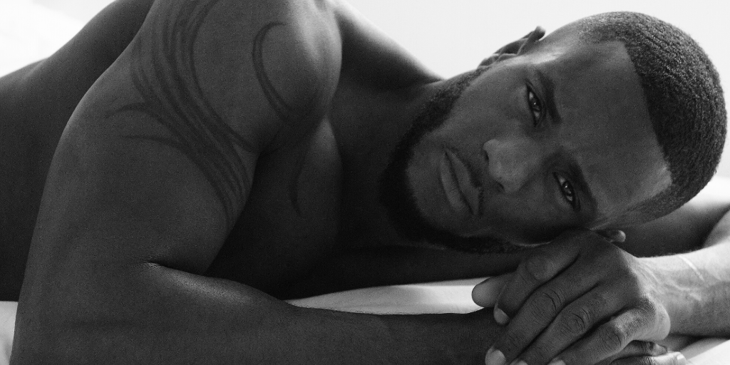 ThierryPicaut's tweet photo. Happy valentine's day 🌹🌹🌹

#saintvalentin #amour #valentines_day #love #model https://t.co/wWZVyLlSAw