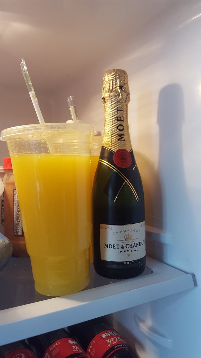 hashtagcafemx's tweet photo. #ImABetterPersonWhen I have at least one #coffee, but also a #mimosa could work 👌👌 https://t.co/HHrMsfHnxc