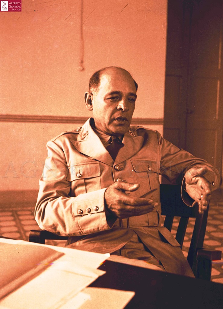 AGNMex's tweet photo. #UnDíaComoHoy pero de 1967, falleció Abelardo Rodríguez Luján, mejor conocido como Abelardo L. Rodríguez.

Fue el último presidente interino de #México, del 4 de septiembre de 1932 y al 30 de noviembre de 1934; y gobernador de Sonora entre 1943 y 1948. #AGNMex https://t.co/VFMXNYiBZD