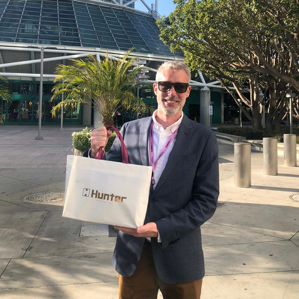 Final day in #LA LUXEPACK LA  <a href="/LUXEPACK_SHOW/">LUXE PACK SHOWS</a> and <a href="/MakeUpInWorld/">MakeUp In</a> Great shows, good to connect with clients &amp; new prospects. Clear to see US West Coast's powerful influence in Global Luxury &amp; Beauty industry today #LuxuryPackaging #luxurylifestyle