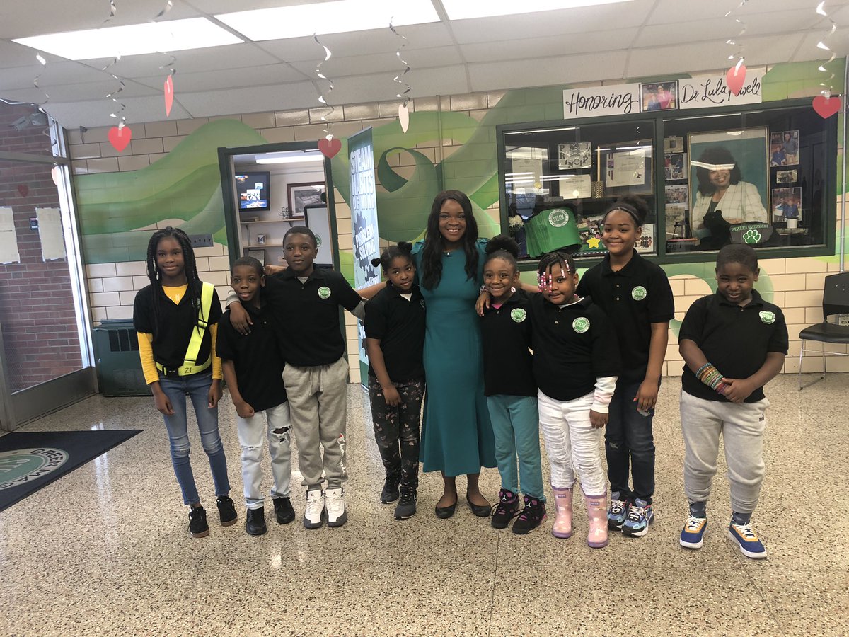 Thank you <a href="/MsYvonneThomas/">Yvonne Thomas</a> for making the students at GMA feel like celebrities today as they celebrated Dr. Lula Powell!!