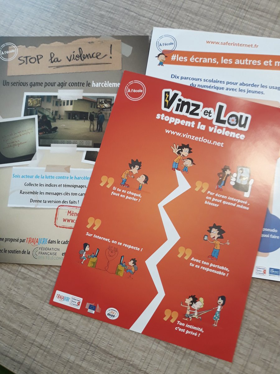 Quartiers Douai 3.0 (@quartiersdouai) on Twitter photo Merci <a href="/BetterInternetF/">InternetSansCrainte</a> pour le kit de sensibilisation aux usages numériques. A retrouver prochainement dans nos <a href="/centresociaux/">Fédération des Centres Sociaux de France (FCSF)</a> de <a href="/villedouai/">Ville de Douai</a> Merci <a href="/BetterInternetF/">InternetSansCrainte</a> pour le kit de sensibilisation aux usages numériques. A retrouver prochainement dans nos <a href="/centresociaux/">Fédération des Centres Sociaux de France (FCSF)</a> de <a href="/villedouai/">Ville de Douai</a>