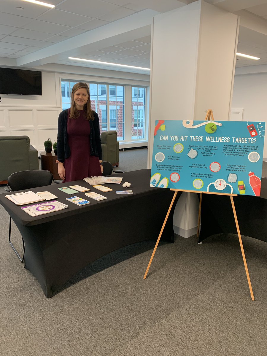 MacKenzie Gordon is in the dining hall for lunch today! Come meet our dietitian and sign up for a 1 on 1 session with her in March.