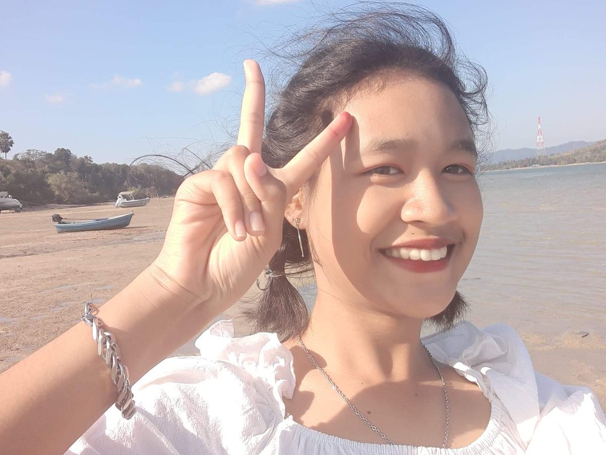 TALWIPAPORNTAL's tweet photo. สู้ๆๆ💜💛 https://t.co/lxddw2l2j2